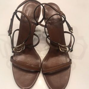 Gucci blown leather heels gold logo 9B